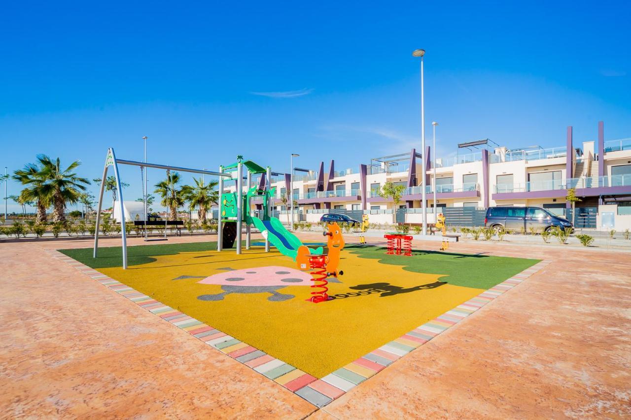 Luxurious 2 Bedroom Apartment Near The Beach Torre de la Horadada Exterior photo